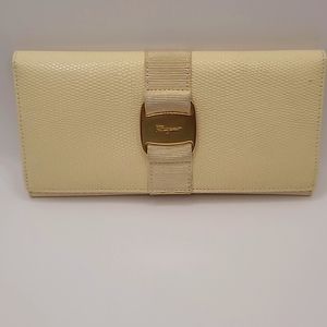 Authentic Ferragamo Vintage Snap Closer wallet